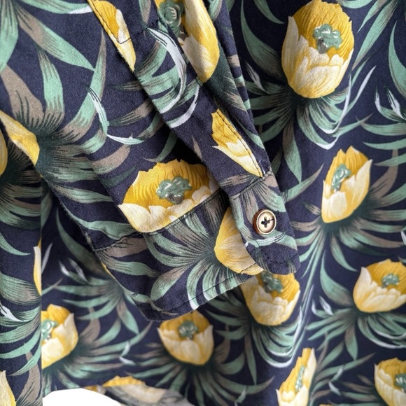 Floral Linen Blend Popover Blouse Size XL Roll Tab Sleeve Casual - Picture 7 of 16